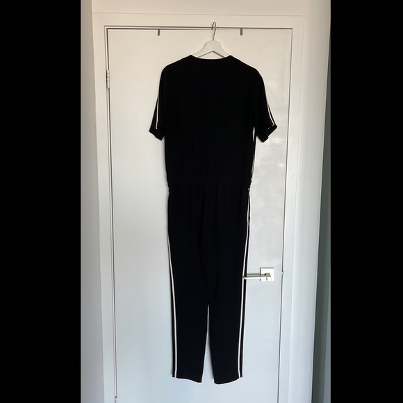 Vince black jumpsuit with white stripe size 6 - Picture 3 of 4